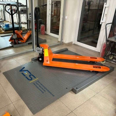 Весы низкопрофильные платформенные 1200х1200 на 2000 кг Днепровес | Наездные с пандусами Весы низкопрофильные платформенные 1200х1200 на 2000 кг Днепровес | Наездные с пандусами