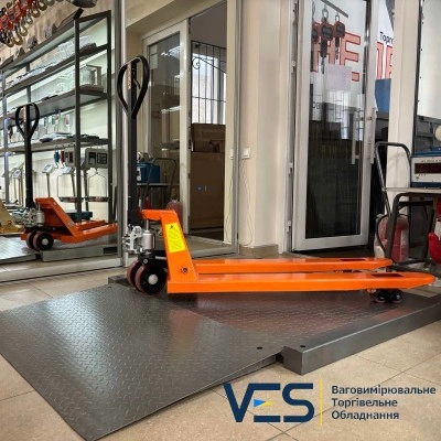 Весы низкопрофильные платформенные 1200х1200 на 2000 кг Днепровес | Наездные с пандусами Весы низкопрофильные платформенные 1200х1200 на 2000 кг Днепровес | Наездные с пандусами