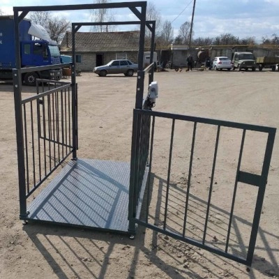 Весы для взвешивания животных, свиней, крс 1500х2000 мм с оградкой 1500 мм до 300 кг, 500 кг, 1т, 2т VTP-G-1520 Горизонт