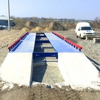 Автомобільні ваги посилені 18 метрів 80 тонн на цифрових датчиках.