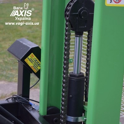 Штабелер для бочок з вагами 2BDU300-Ш-В-Б