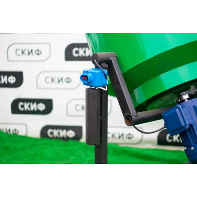 Бетонозмішувач Скіф БСМ-200 з редуктором перевороту